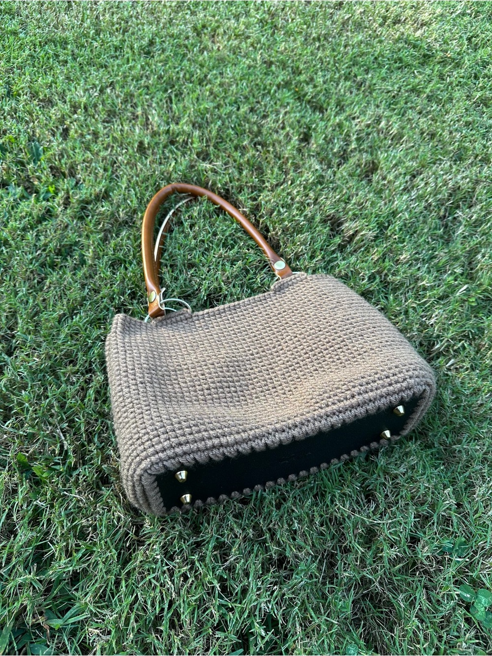 Crochet Handbag in Brown - Picture 3 of 3